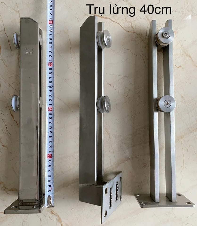 Mẫu chân trụ lửng 40 cm dành cho cầu thang kính