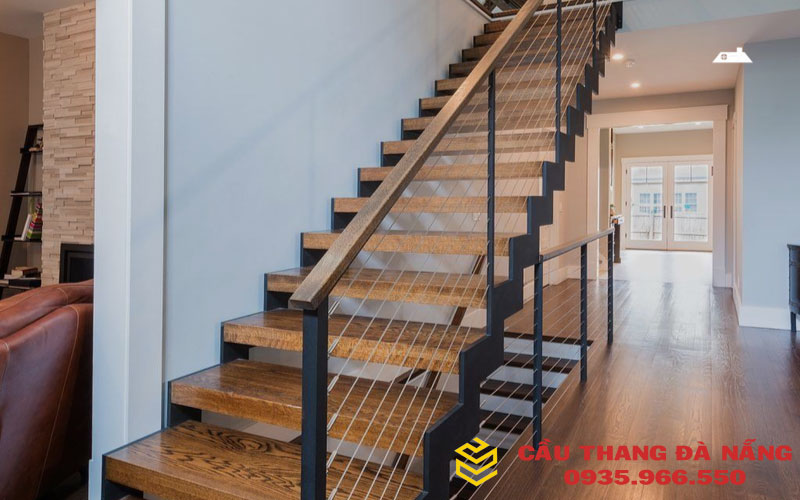 Những lưu ý cần thiết khi sử dụng mẫu cầu thang 