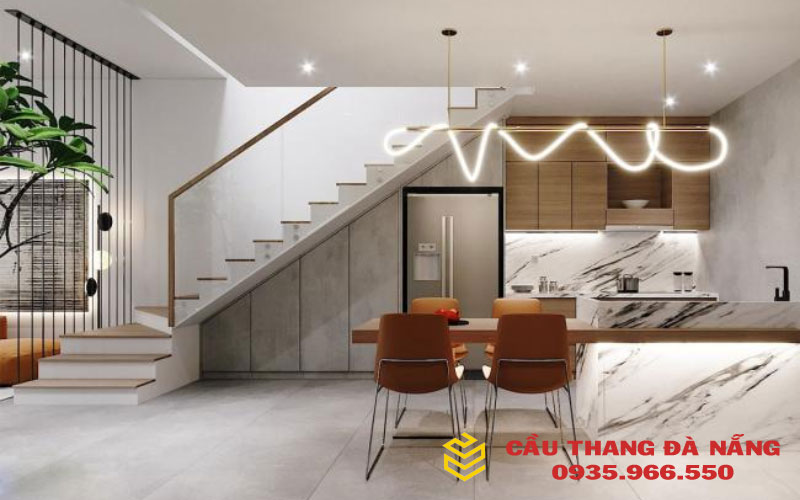 Những lưu ý cần thiết khi sử dụng cầu thang gỗ nhà ống