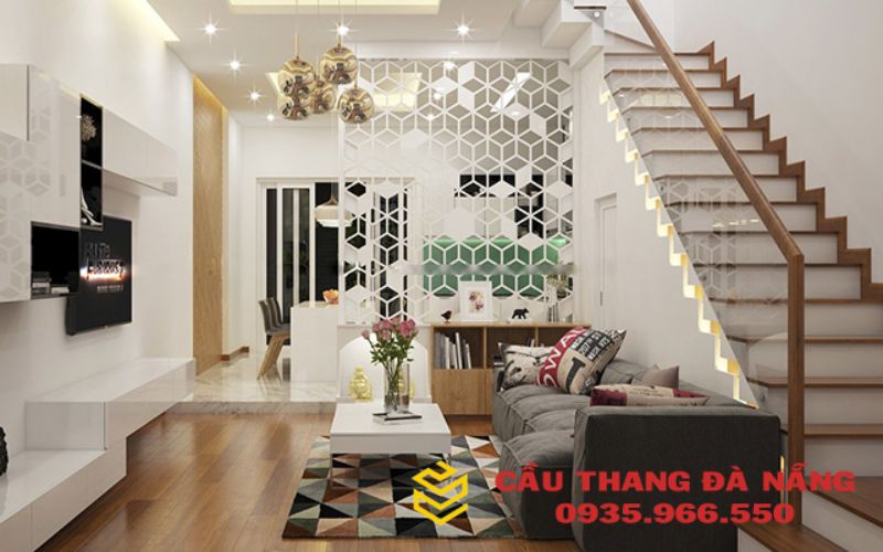 Thiết kế cầu thang  phù hợp với diện tích tổng thể của ngôi nhà