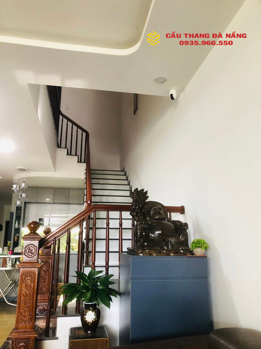 Cầu thang nên làm bao nhiêu bậc đúng với quy tắc vàng ?