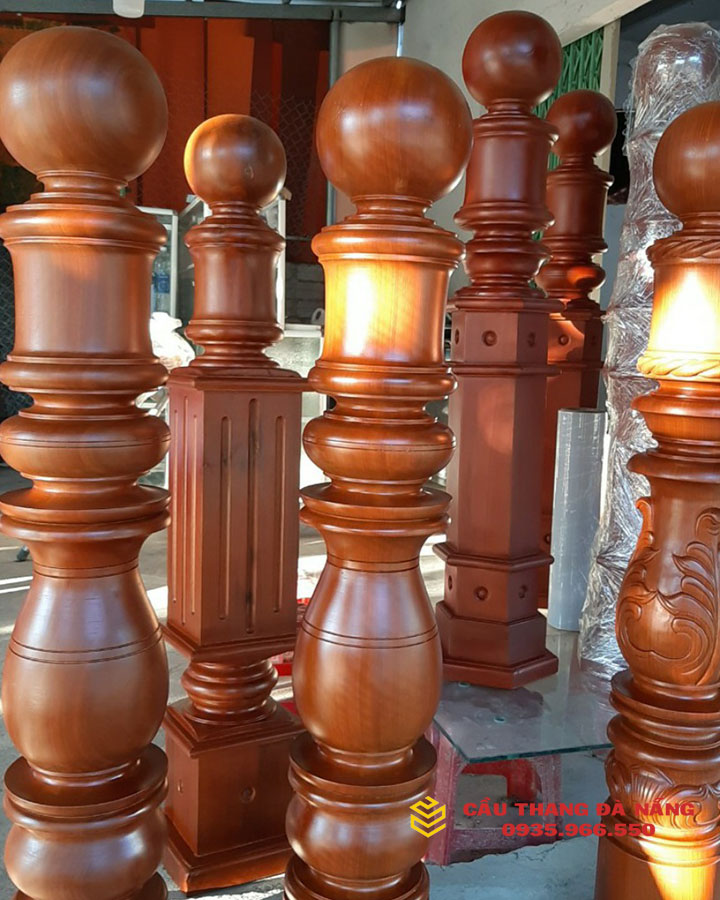 Trụ cái cầu thang Đà Nẵng