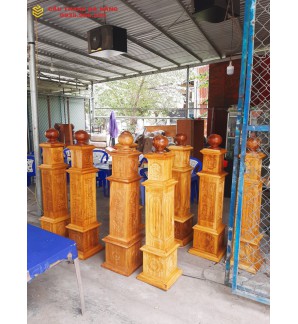 Trụ cầu thang gỗ vuông